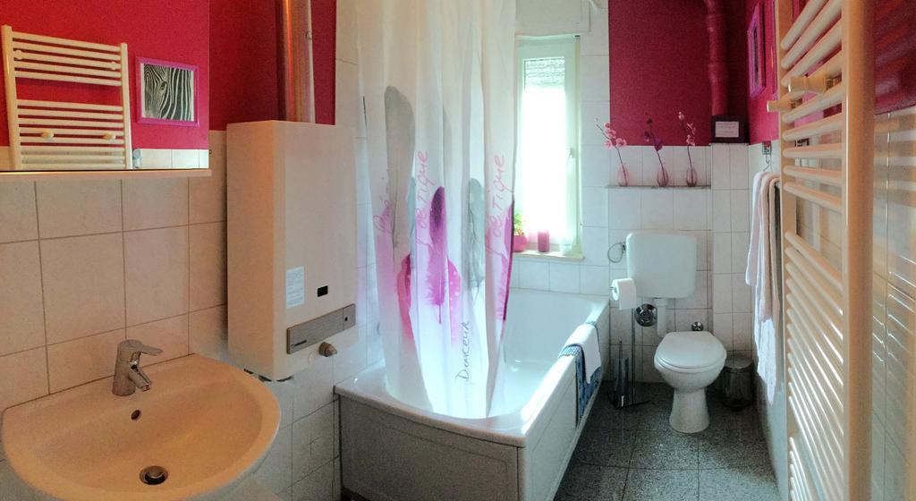 Ferienwohnung Grimmer ไวล์อัมไรน์ ภายนอก รูปภาพ