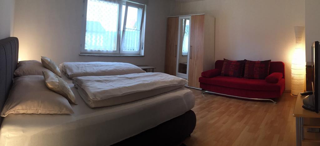 Ferienwohnung Grimmer ไวล์อัมไรน์ ภายนอก รูปภาพ