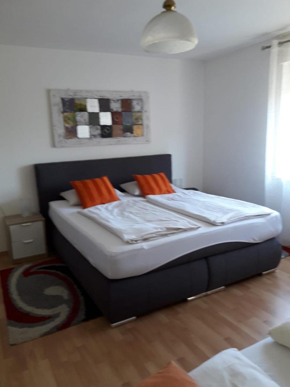 Ferienwohnung Grimmer ไวล์อัมไรน์ ภายนอก รูปภาพ
